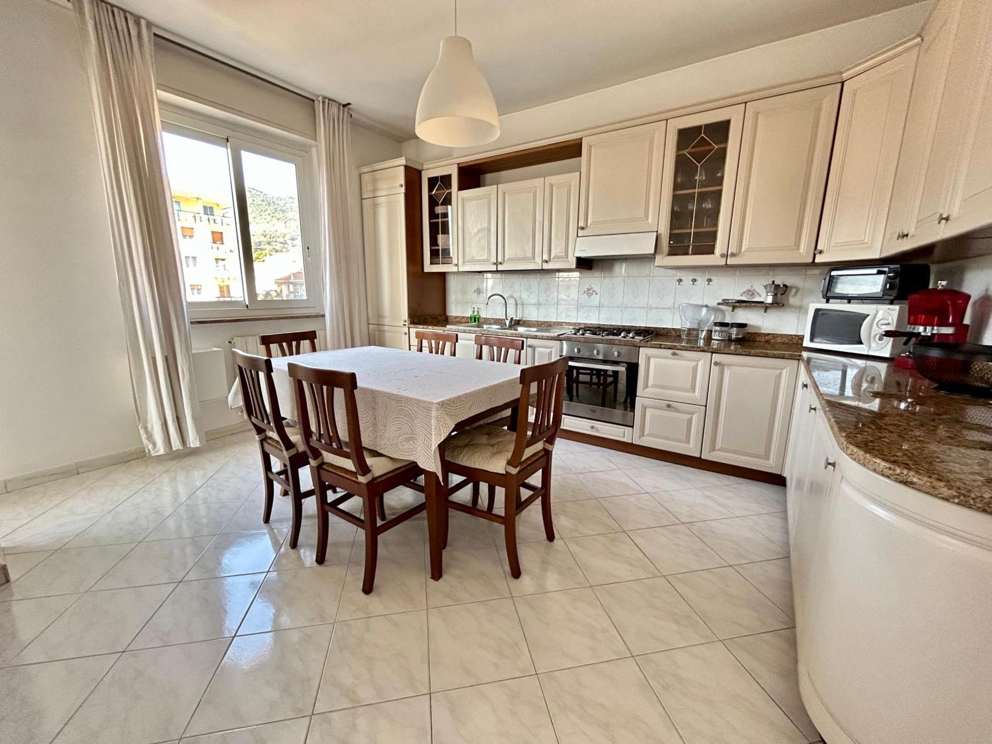 Lmhouse Apartment Arma di Taggia Ngoại thất bức ảnh